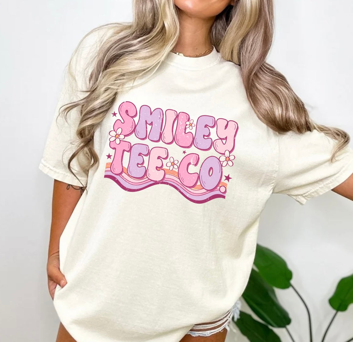 Smiley tee co wave