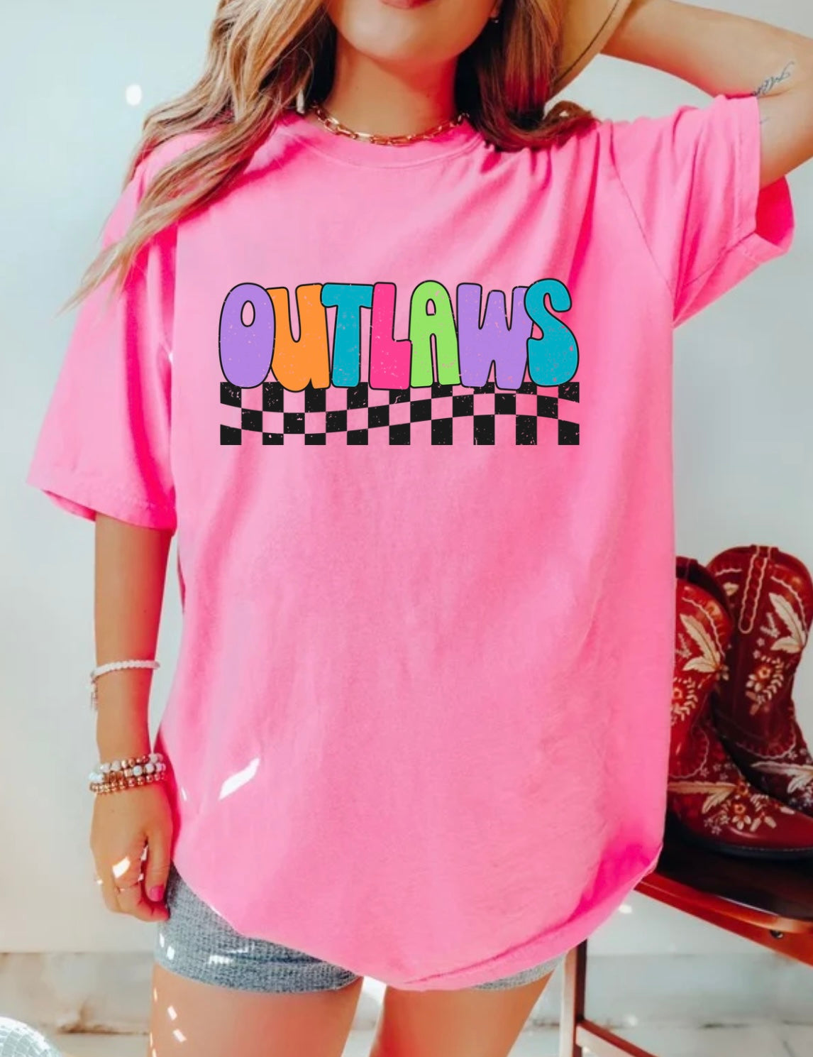 Groovy checkered outlaws